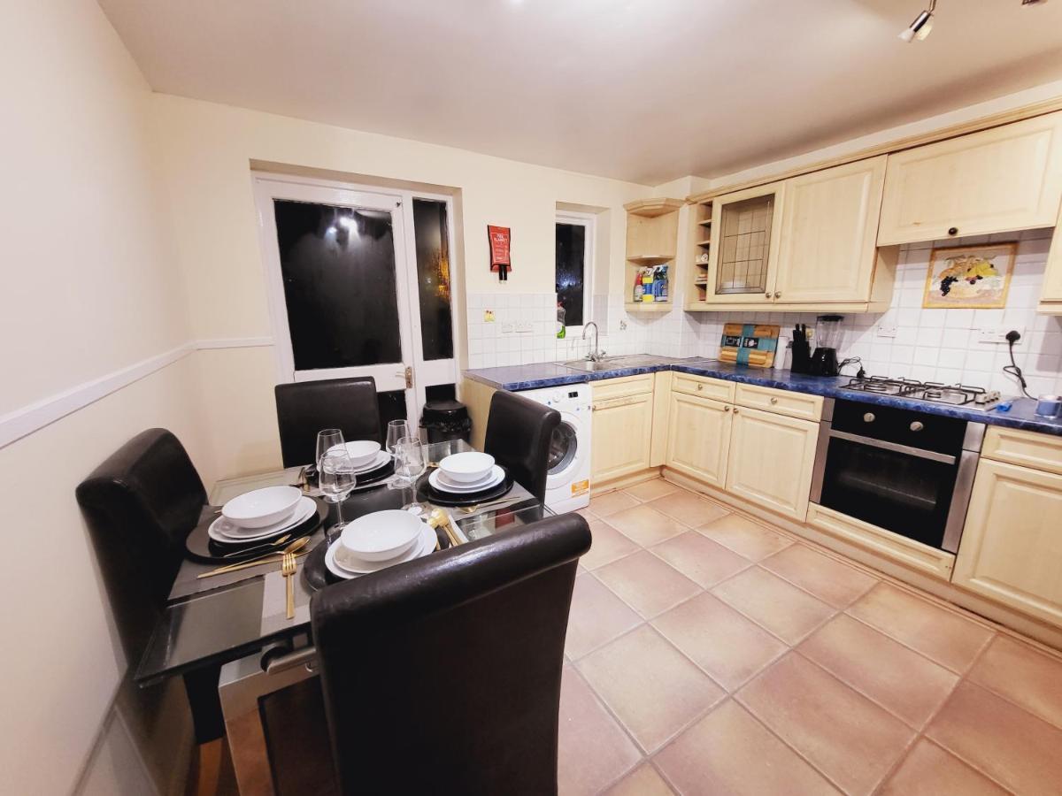 Manor Place Apartment Thamesmead Thamesmead  Ngoại thất bức ảnh