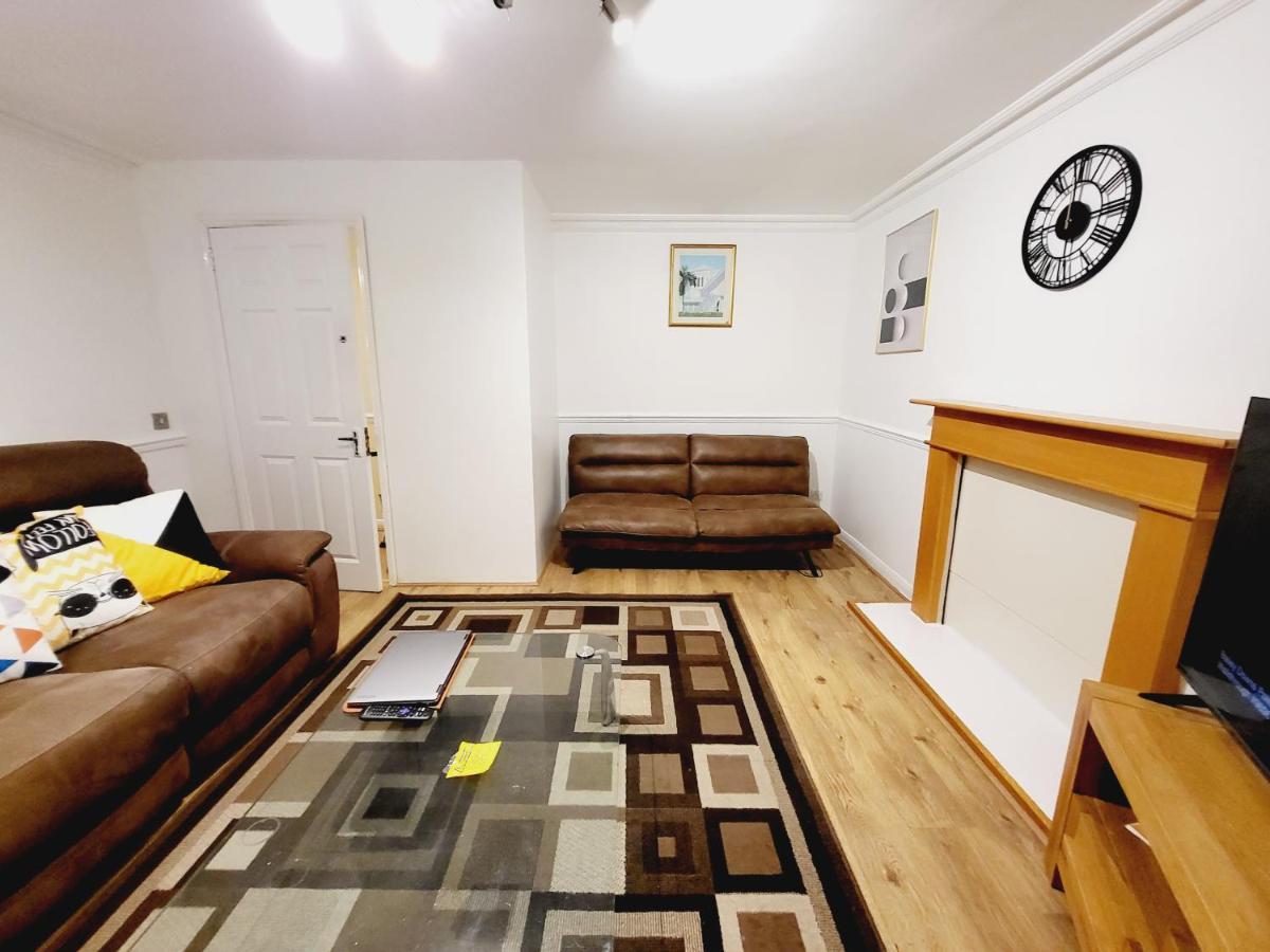 Manor Place Apartment Thamesmead Thamesmead  Ngoại thất bức ảnh