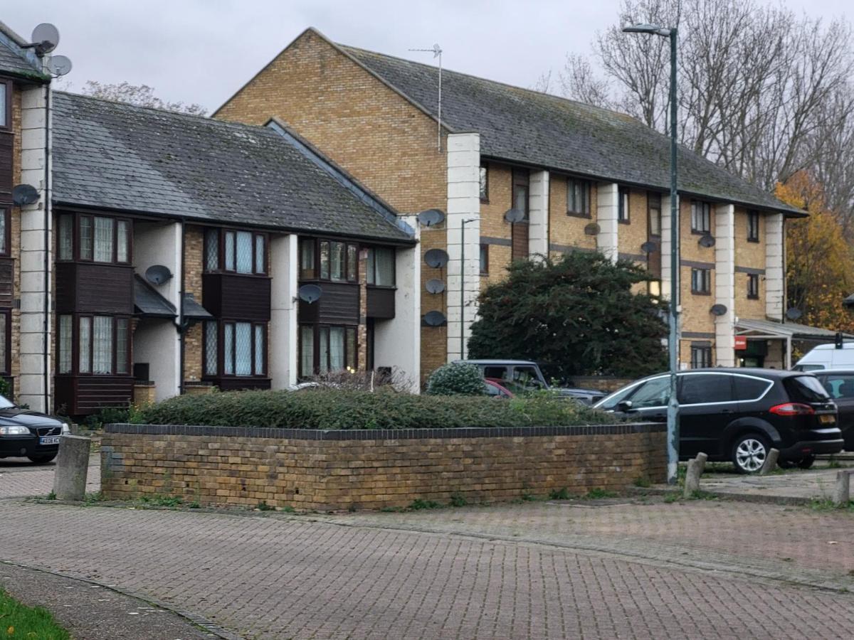 Manor Place Apartment Thamesmead Thamesmead  Ngoại thất bức ảnh