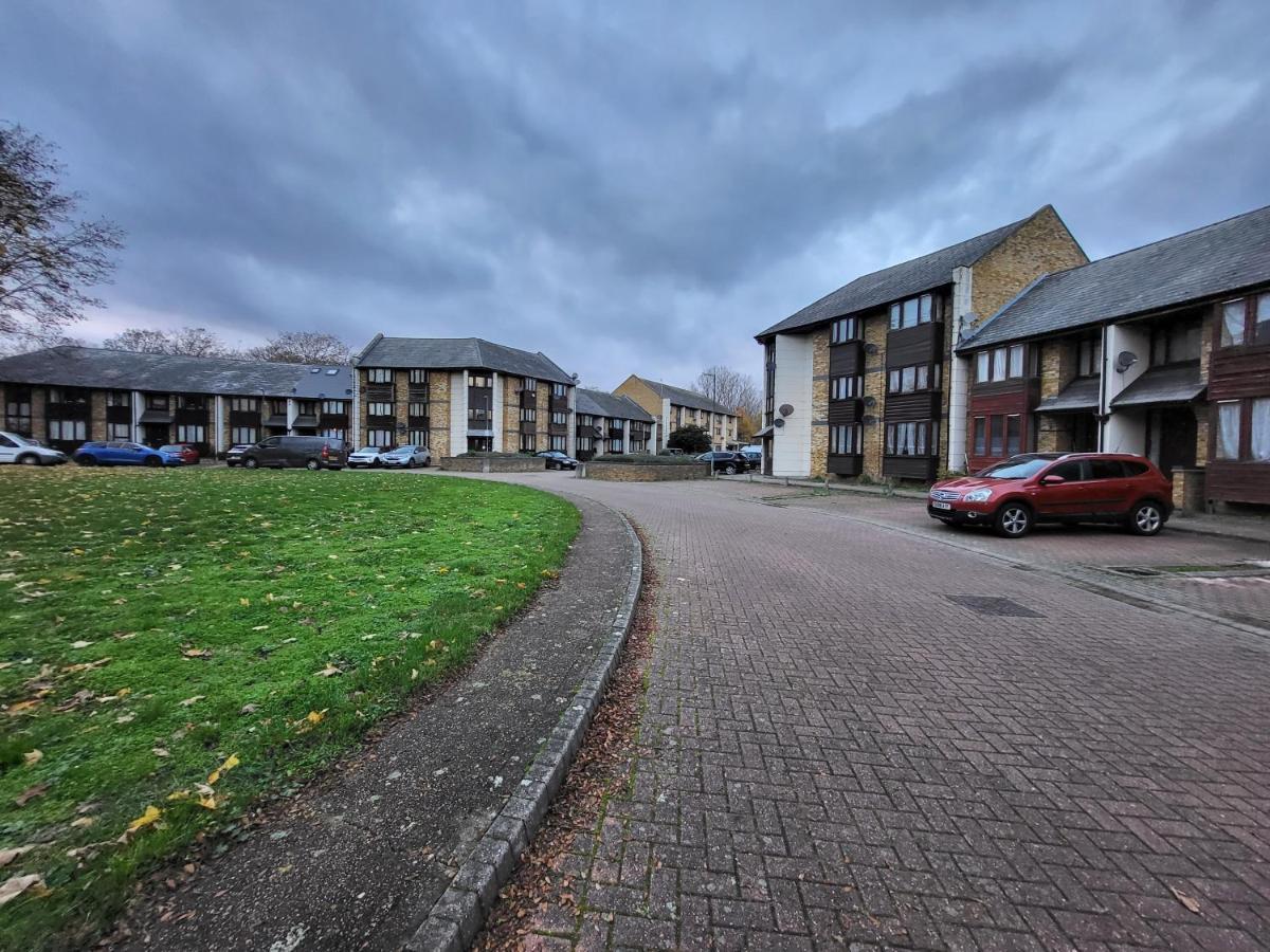 Manor Place Apartment Thamesmead Thamesmead  Ngoại thất bức ảnh
